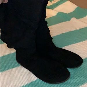 Black Shaggy Mid-Calf Boots